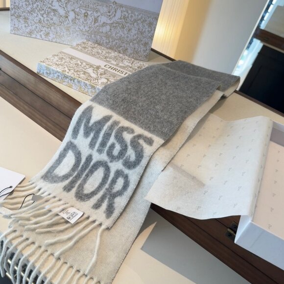 Dior Miss Dior Signature Drape - Picture 7 of 8